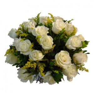 Μπουκέτο με λευκά τριαντάφυλλα
