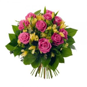 Bouquet with fuchsia roses